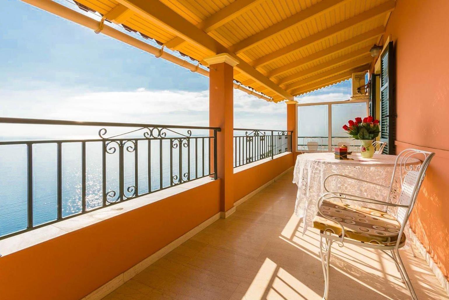 Villa Aris Gimari Bagian luar foto