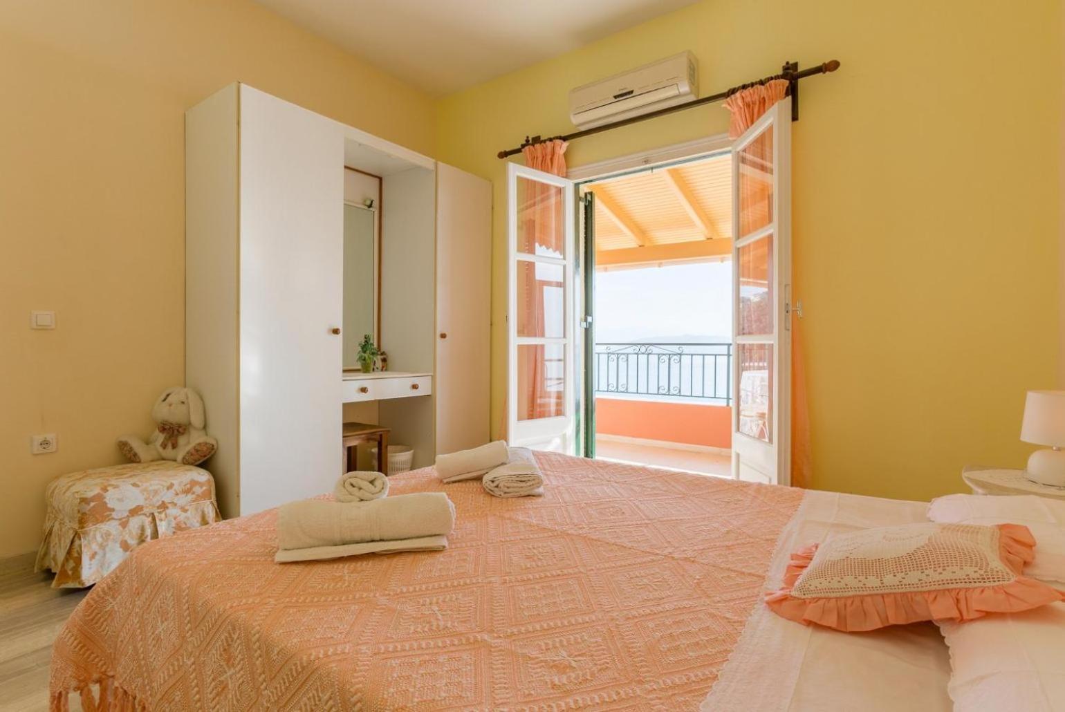 Villa Aris Gimari Bagian luar foto