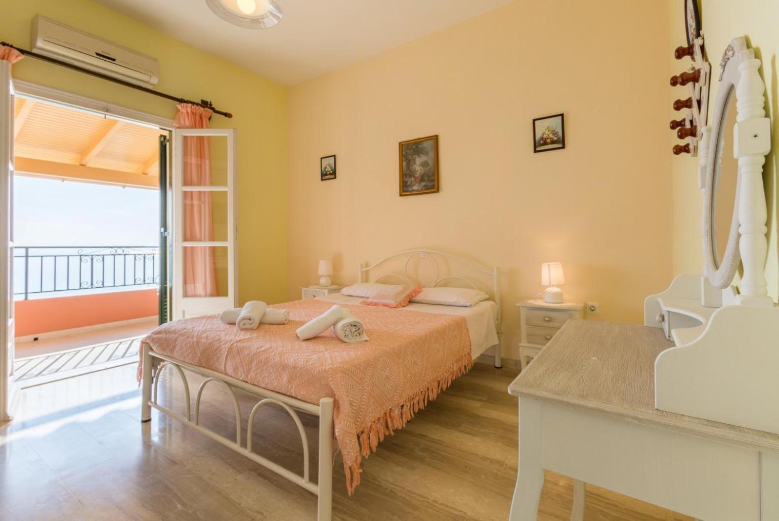 Villa Aris Gimari Bagian luar foto